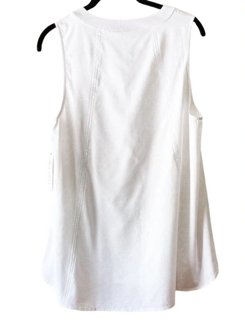 Athleta Zephyr Muscle Tank White Python Print Split Hem Sz Medium